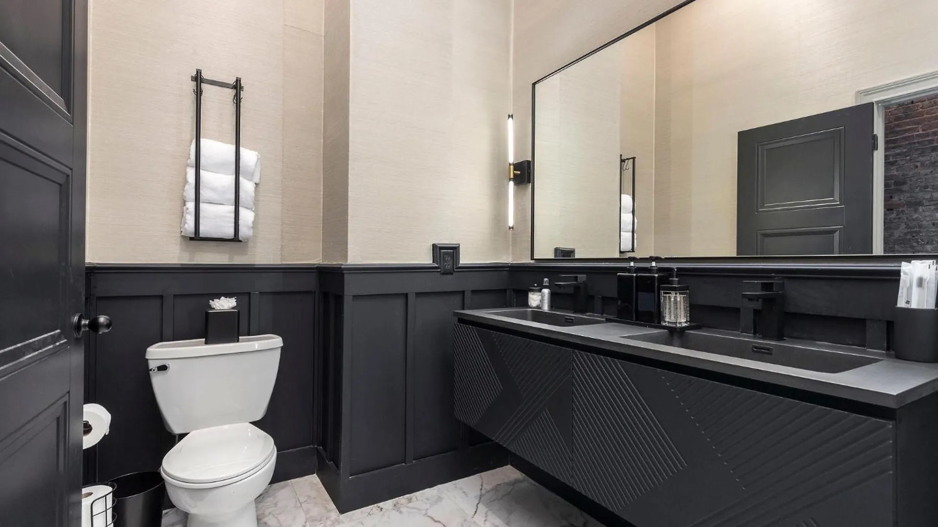 Penthouse Grand Executive Suite Louisville 0*,
